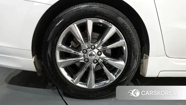 Kia The New Carnival id 3761090 из Кореи 15