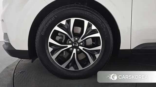 Kia Carnival 4th generation id 3665585 из Кореи 15