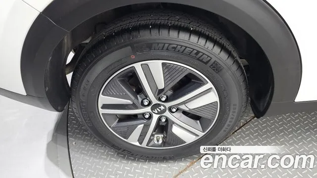 Kia The New Niro id 2750990 из Кореи 15