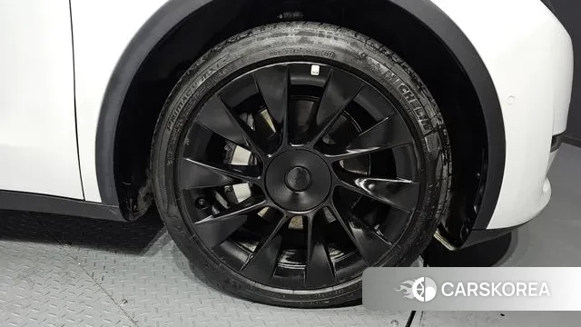 Tesla Model Y id 3646103 из Кореи 15