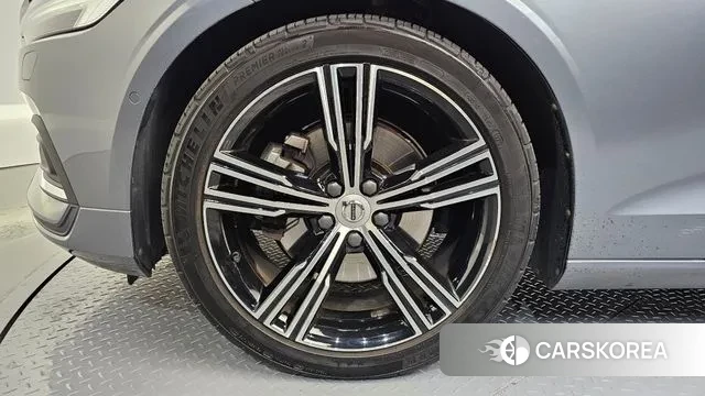 Volvo S60 3rd generation id 3788410 из Кореи 15