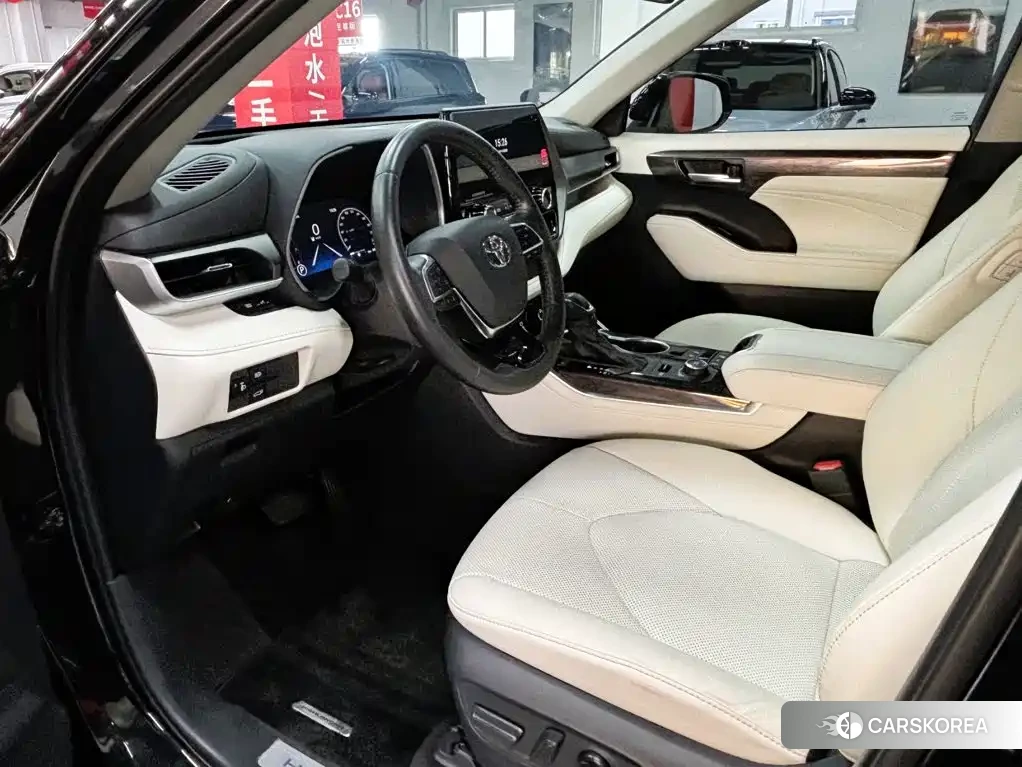 Toyota Highlander id 4599509 из Китая 19