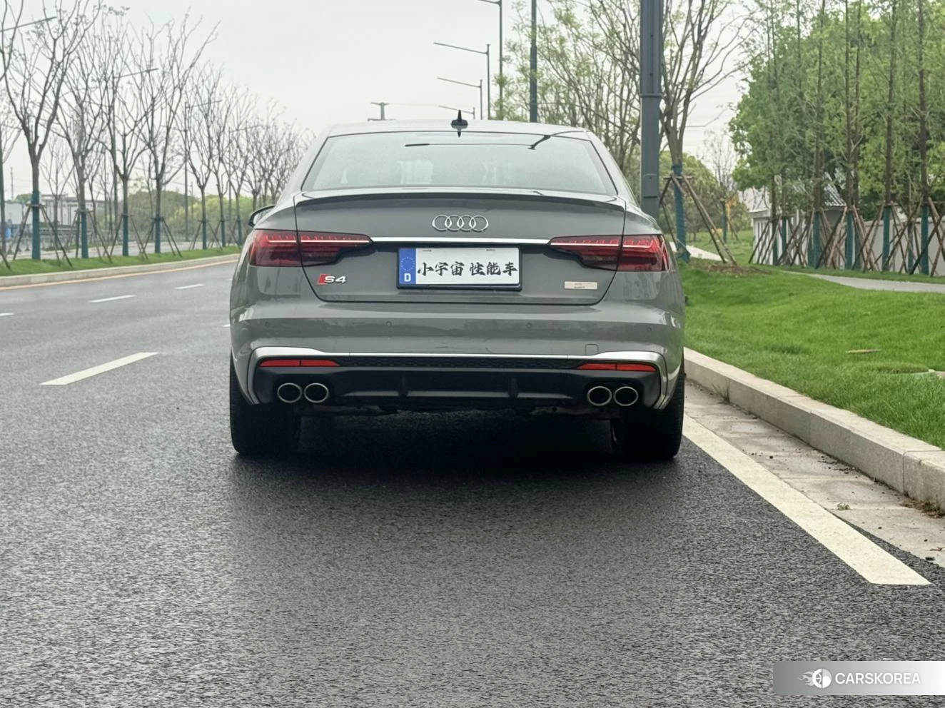 Audi S4 2020 Темно-серый из Китая, фото 5