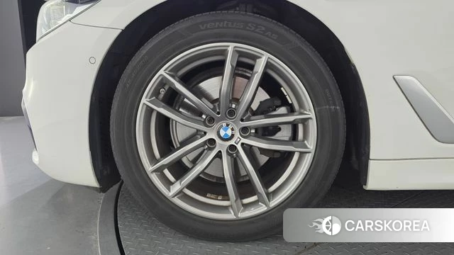 BMW 5 Series (G30) id 4727732 из Кореи 15