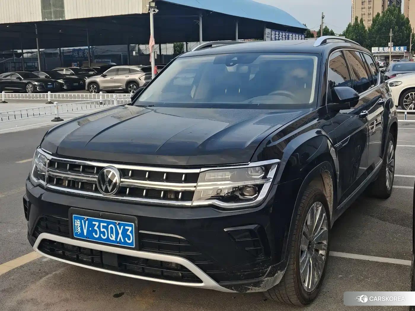 Volkswagen Touareg 2024 Черный из Китая, фото 5