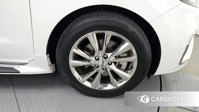 Kia The New Carnival id 3391323 из Кореи 15