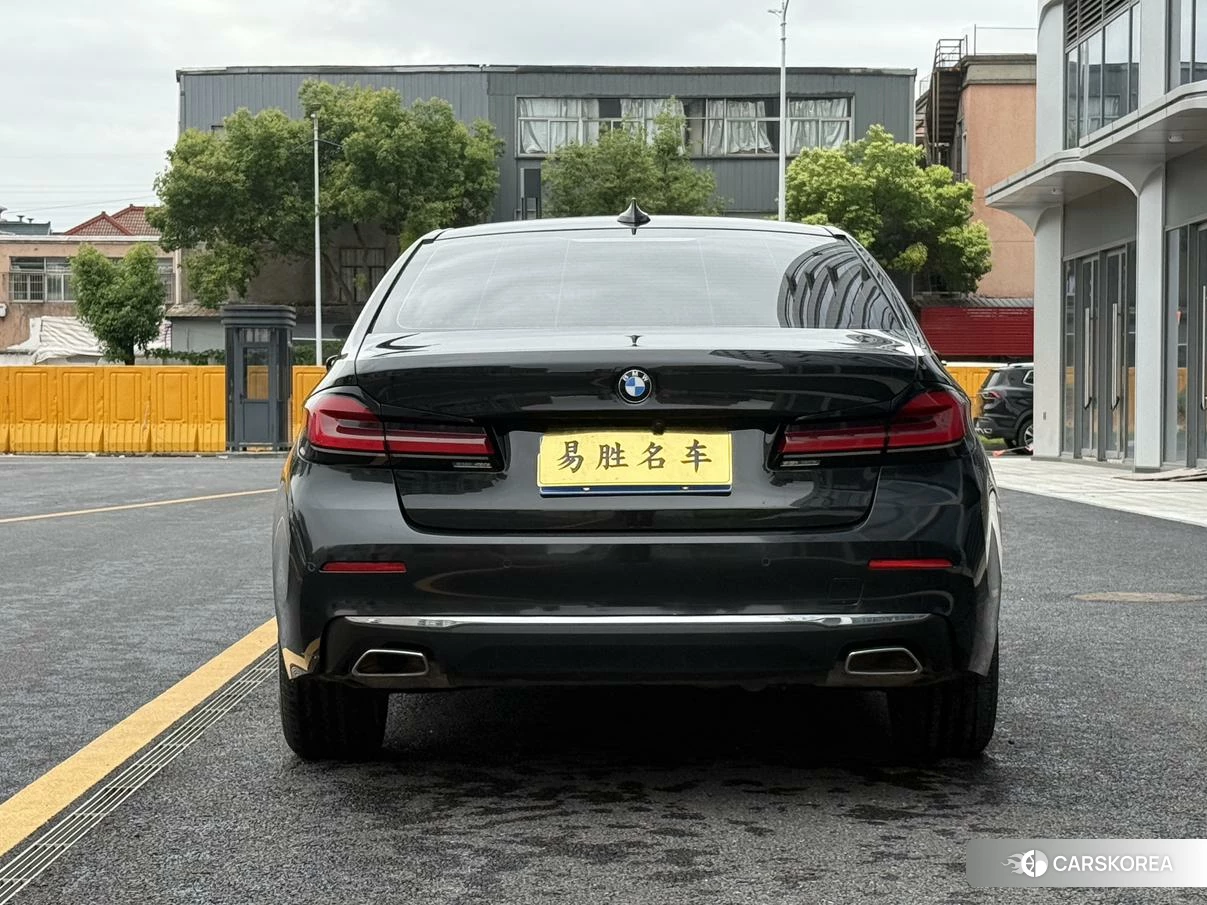 BMW 5 series 2020 Черный из Китая, фото 5