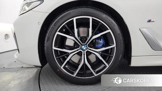 BMW 5 Series (G30) id 3479123 из Кореи 15