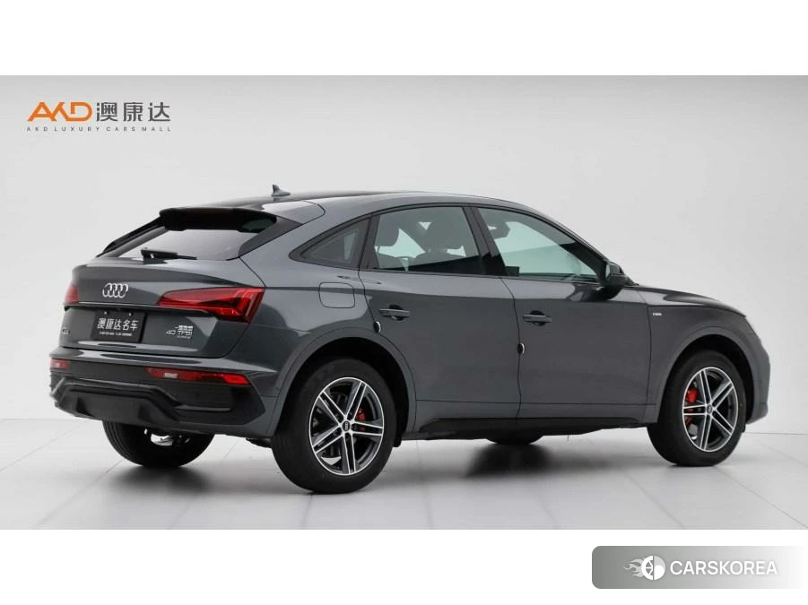 Audi Q5L Sportback 2020 Темно-серый из Китая, фото 5