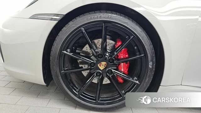 Porsche 911(992) id 4640627 из Кореи 30