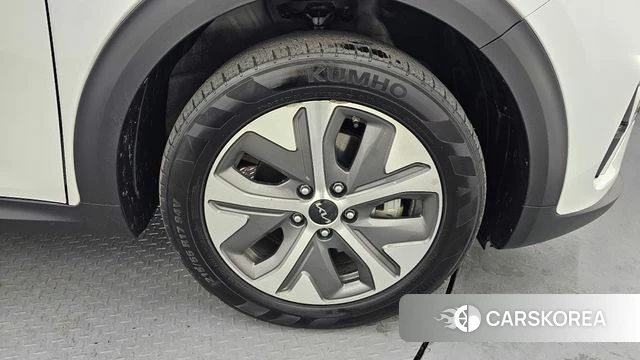 Kia Niro Plus id 3826873 из Кореи 15