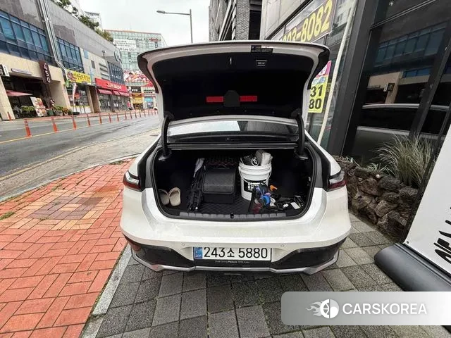 BMW 7 Series (G70) 2025 Белый из Кореи, фото 5