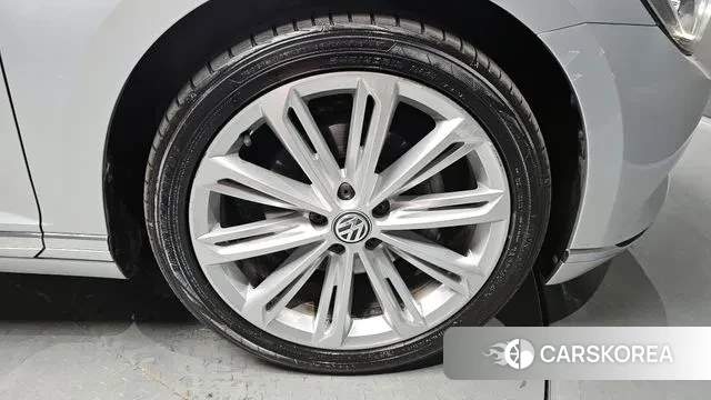 Volkswagen Passat GT (B8) id 3009196 из Кореи 15