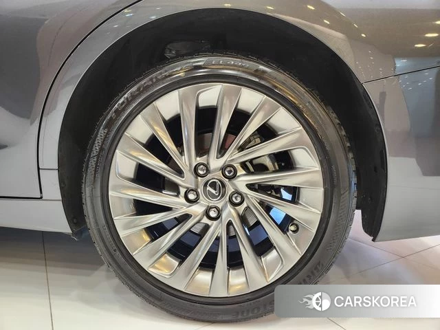 Lexus ES300h 7th generation id 3876877 из Кореи 10