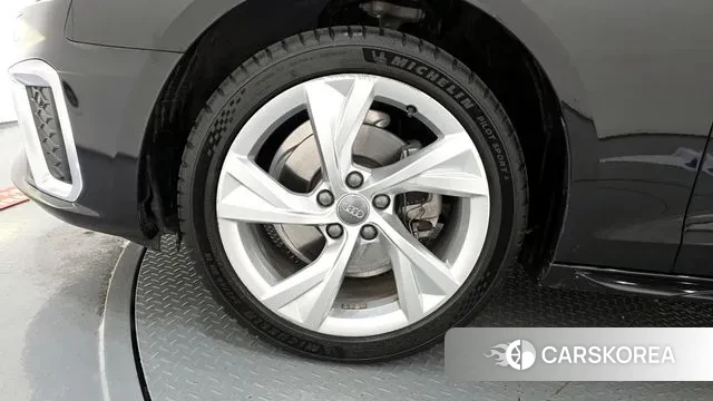 Audi A4 (B9) id 3395683 из Кореи 15