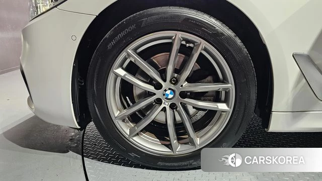 BMW 5 Series (G30) id 4465695 из Кореи 15