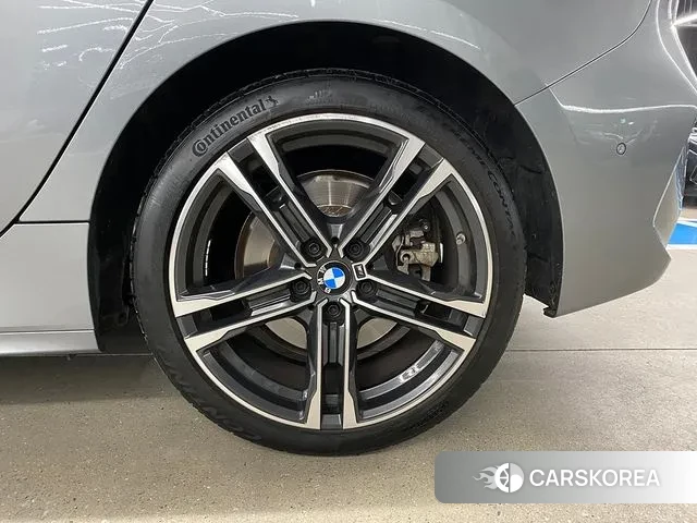 BMW 1 Series (F40) 2022 Серебристо-серый из Кореи, фото 5