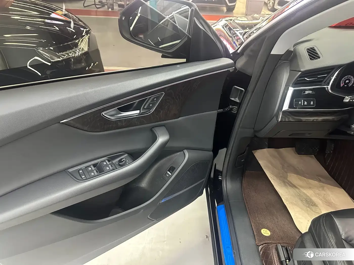 Audi Q8 id 4607130 из Китая 12