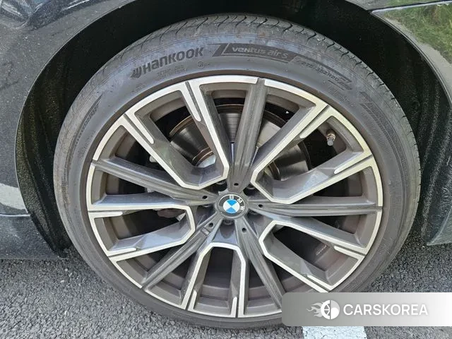 BMW 7 Series (G11) id 3043203 из Кореи 11