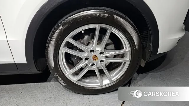 Porsche Cayenne (PO536) id 3672535 из Кореи 15