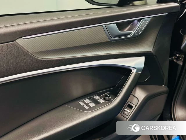 Audi A6L id 3889091 из Китая 13