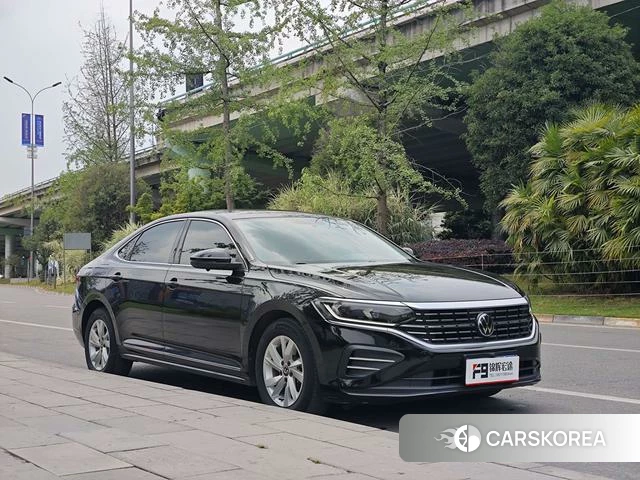 Volkswagen Passat id 4259852 из Китая 8