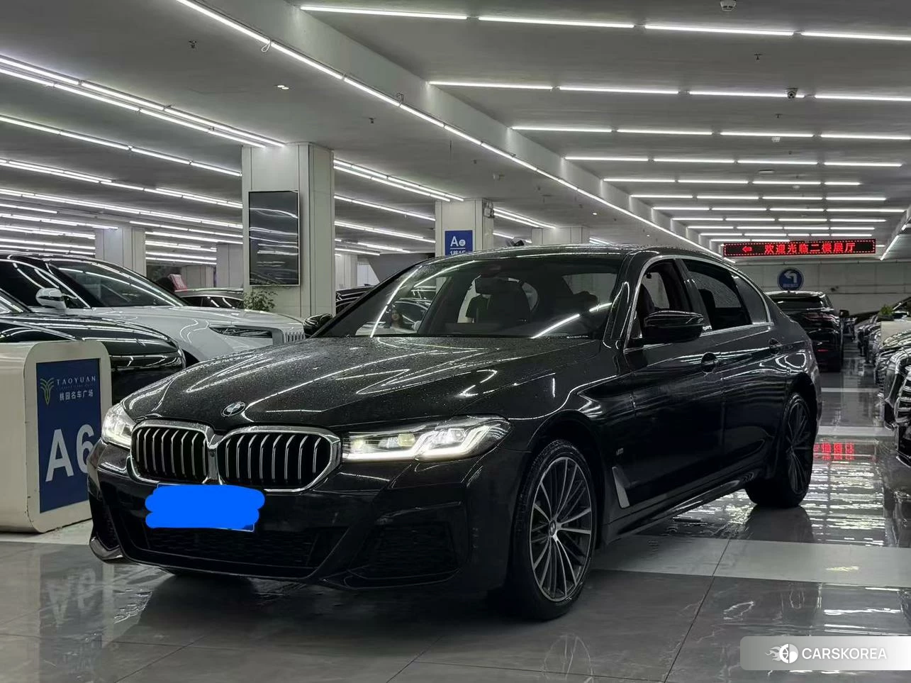 BMW 5 series 2020 Черный из Китая, фото 5
