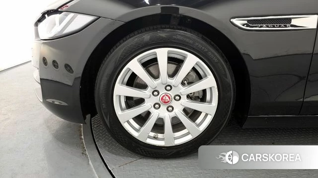 Jaguar XE id 3801560 из Кореи 15