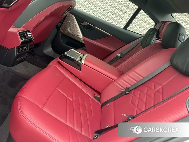 BMW 5 series id 4353525 из Китая 17