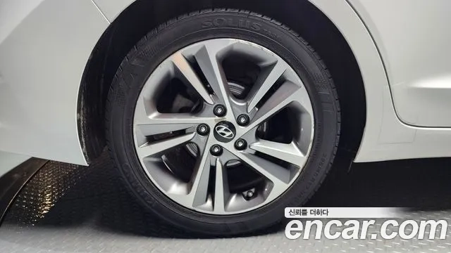 Hyundai Avante AD id 2860563 из Кореи 15