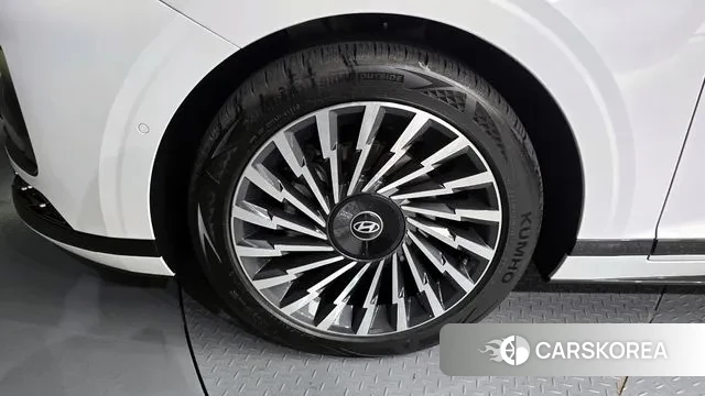 Hyundai Grandeur Hybrid (GN7) id 3011343 из Кореи 15