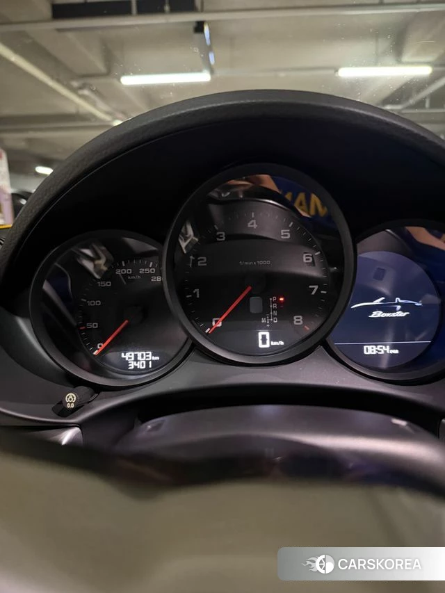 Porsche 718 Boxster 2018 Серебристо-серый из Кореи, фото 5