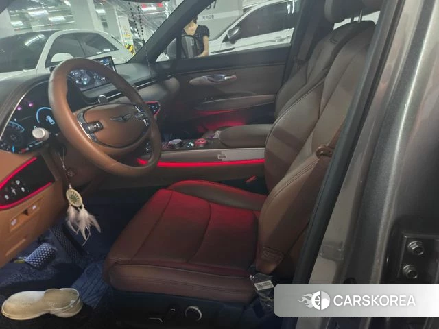 Genesis GV70 2023 Серебристо-серый из Кореи, фото 5