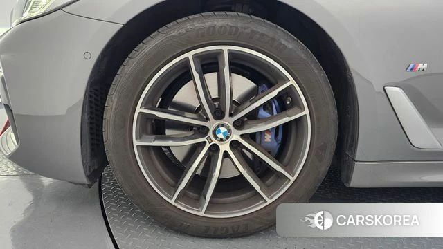 BMW 5 Series (G30) id 4415174 из Кореи 31