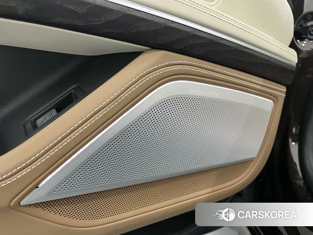 Audi A8 id 4333721 из Китая 10