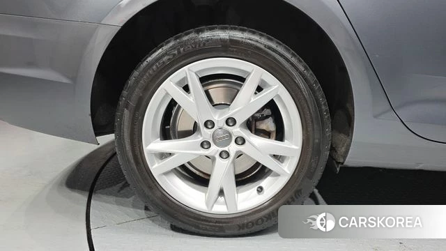 Audi A4 (B9) id 3917334 из Кореи 15