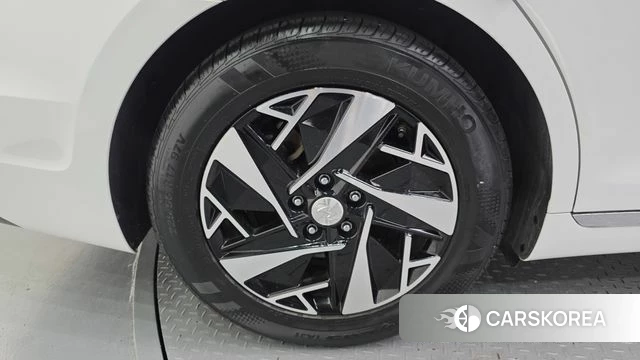 Hyundai The New Grandeur IG Hybrid id 4410530 из Кореи 29