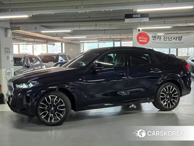 BMW X6 (G06) 2026 Черный из Кореи, фото 5