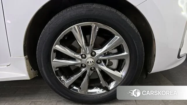 Kia The New Carnival id 3627148 из Кореи 15