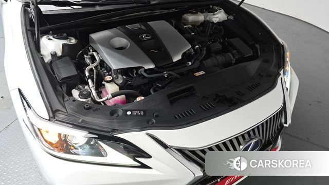 Lexus ES300h 7th generation id 4232928 из Кореи 29