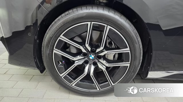 BMW 7 Series (G70) id 4681329 из Кореи 31