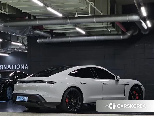 Porsche Taycan id 2998408 из Кореи 15