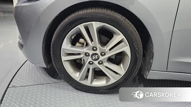 Hyundai Avante AD id 3520572 из Кореи 15