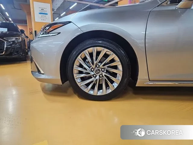Lexus ES300h 7th generation id 3732466 из Кореи 13