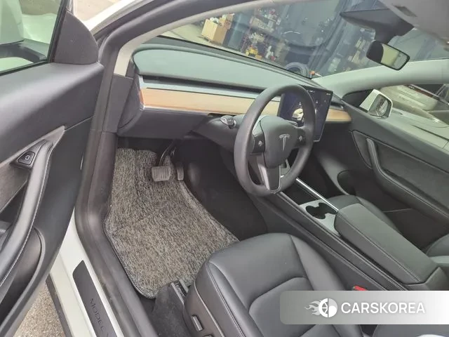 Tesla Model Y 2022 Белый из Кореи, фото 5