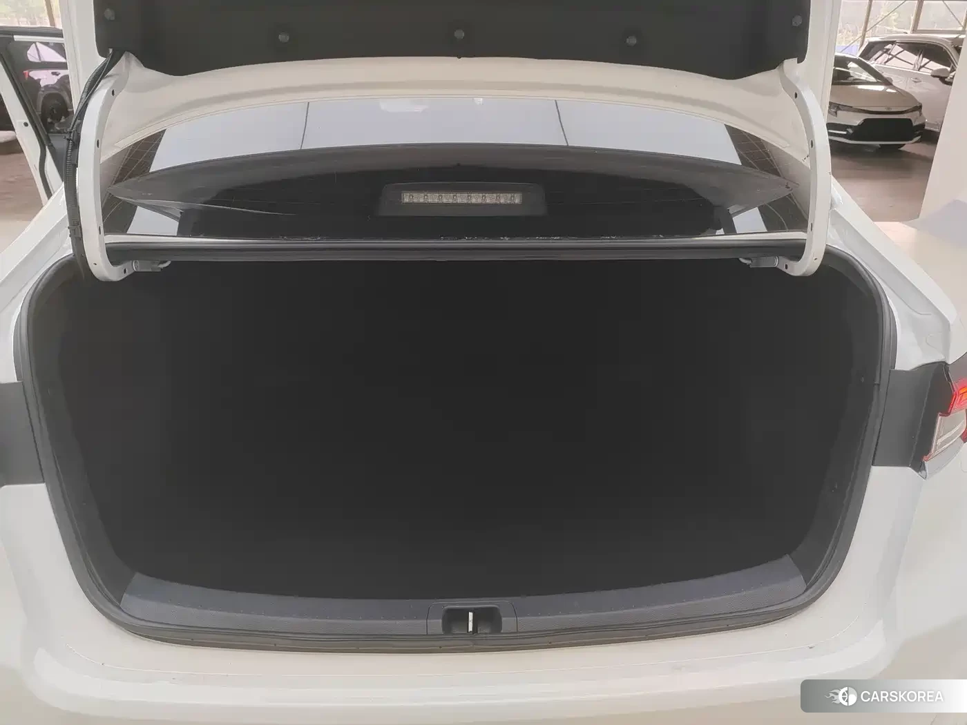 Toyota Corolla id 4583707 из Китая 19