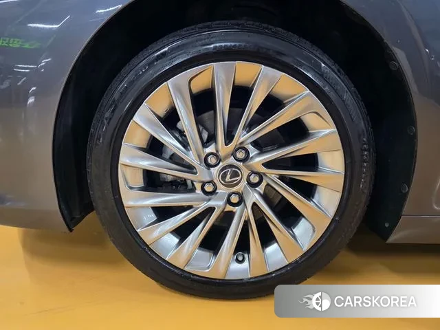 Lexus ES300h 7th generation id 3012217 из Кореи 15