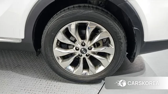 Kia The New Sorento id 3567992 из Кореи 15