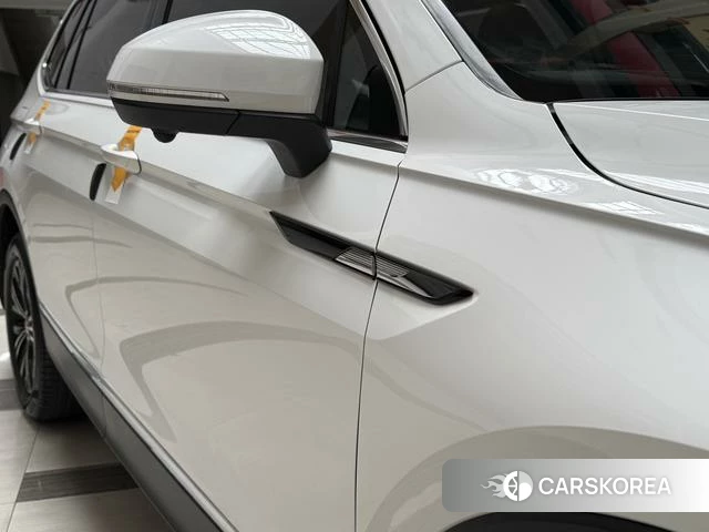 Volkswagen Tiguan L id 4365973 из Китая 13