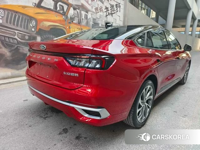Ford Mondeo 2024 Красный из Китая, фото 5